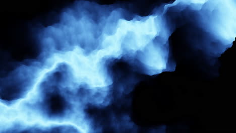 nubes de tormenta azules retorcidas en el cielo negro