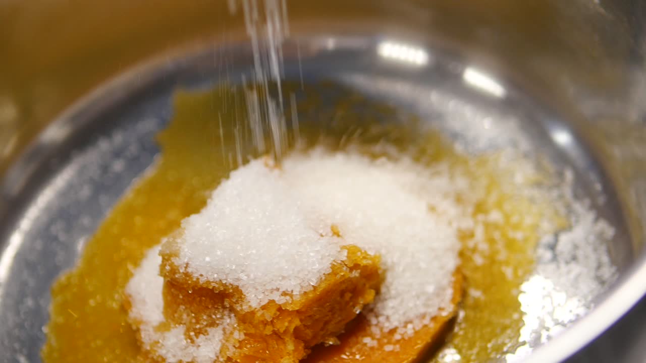 ingredientes para cocinar en una sartén