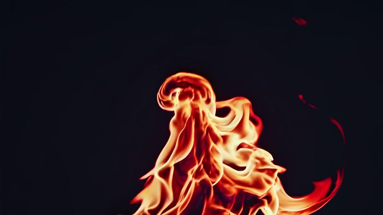 Slowmotion abstrakte ildflammer på sort baggrund