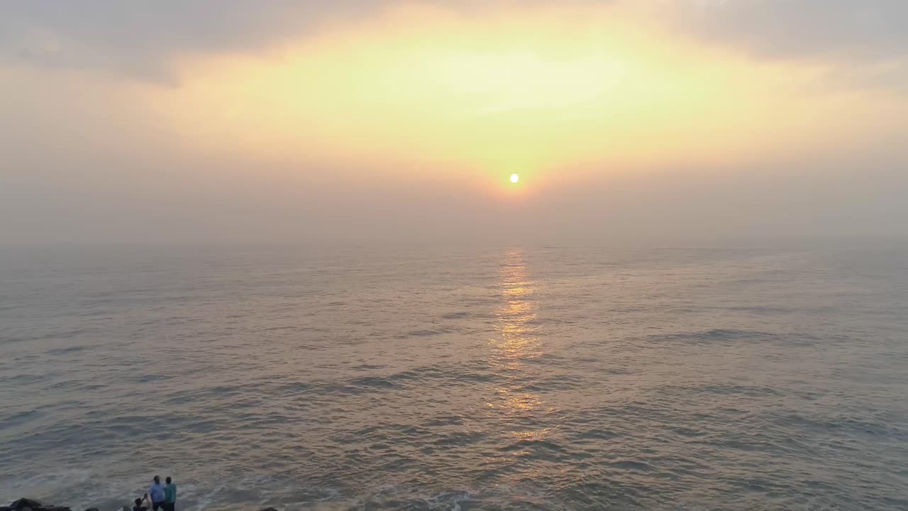 팬텀 4 프로 4k 드론으로 촬영한 마말라푸람 해안 사원 조감도