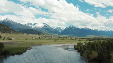 Tracking-aerial-shot-of-the-Yellowstone-River-near-Livingston,-Montana