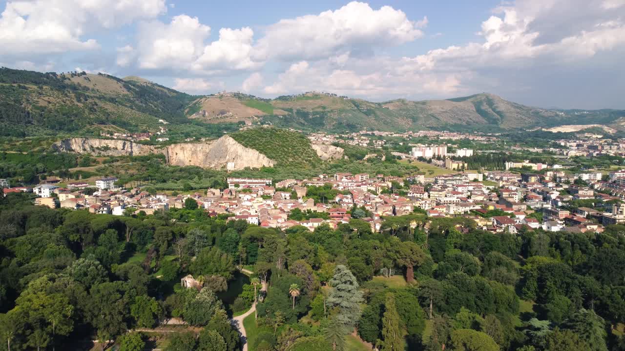 antena - vista de pájaro de reggia caserta, italia