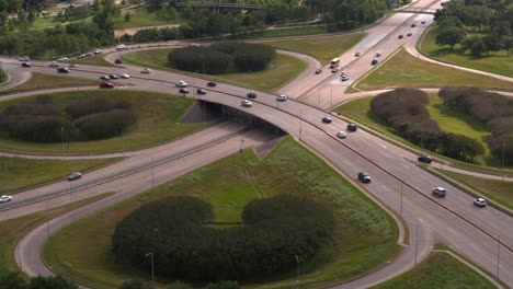 Vista-Panorámica-De-Allen-Parkway-En-El-área-Del-Parque-Houston-Bayou