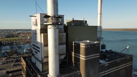 Wyandotte-Power-Plant-converted-to-natural-gas-from-coal,-aerial-close-up-view