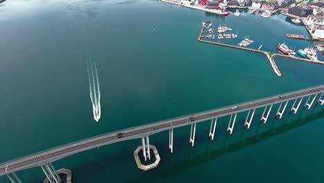 Puente-De-La-Ciudad-De-Tromso,-Imágenes-Aéreas-De-Noruega.