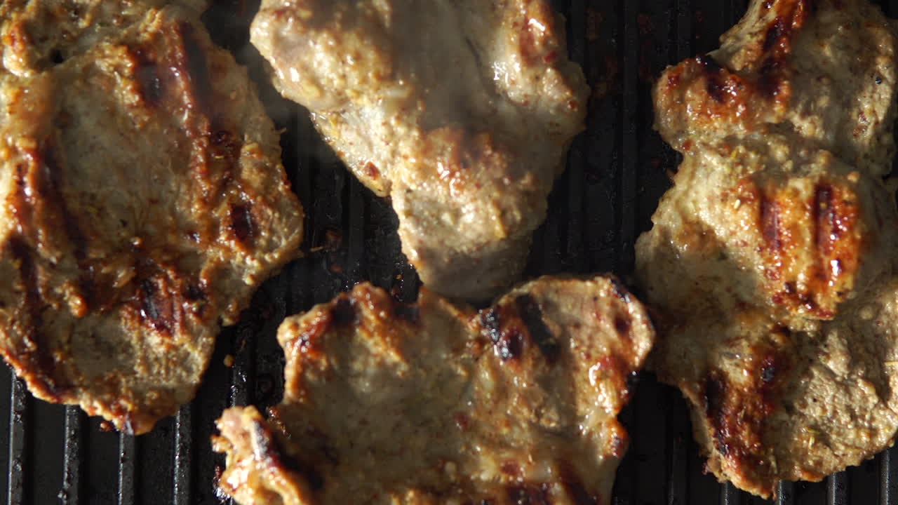rebanadas de bistec de cerdo a la parrilla