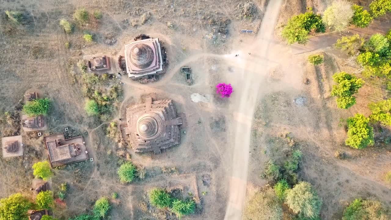 vista desde arriba del drone de la zona de bagan, myanmar.
