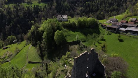 Luftperspektive-Des-Malerischen-Panoramas-Umhüllt-Bad-Ragaz-In-St