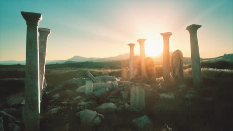 Alte-Griechische-Tempelruinen-Bei-Sonnenuntergang