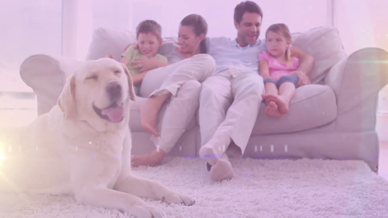 punto de luz contra la familia caucásica y su perro en casa