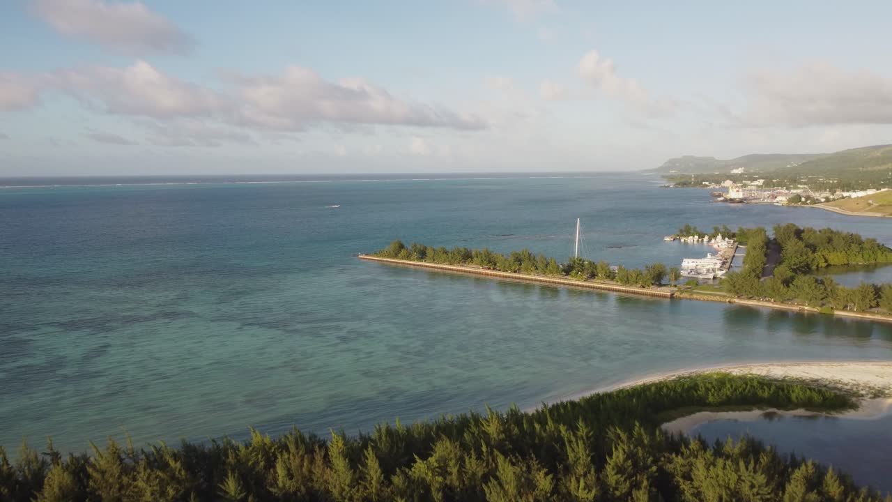 아메리칸 메모리얼 파크의 시 베이의 드론 촬영