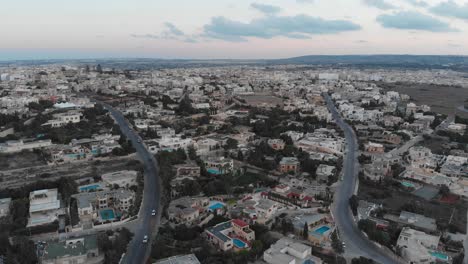 video aéreo de drones de malta, naxar y alrededores