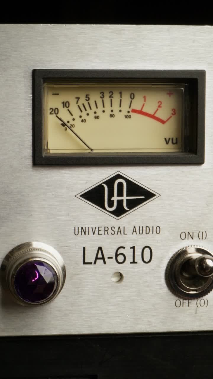 Universal Audio LA-610 VU Meter