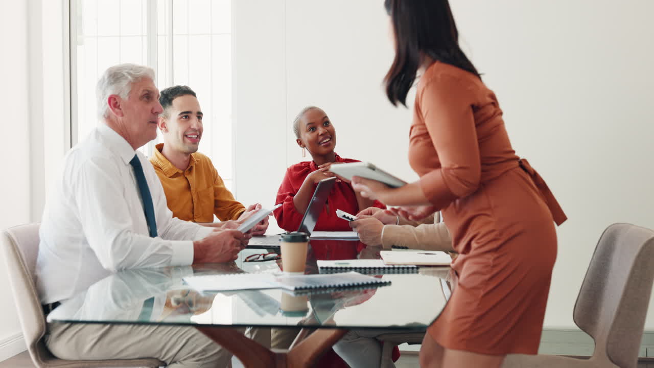 비즈니스 팀 회의