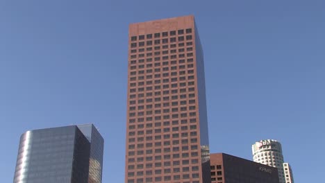 Pan-shot-of-Los-Angeles-financial-center-,-California,-USA