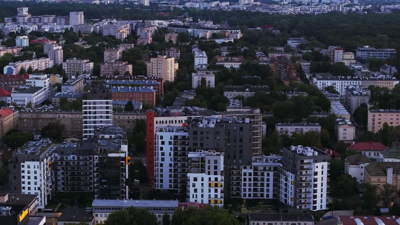 Modern Warsaw apartments and offices reflect rising Central Europe market