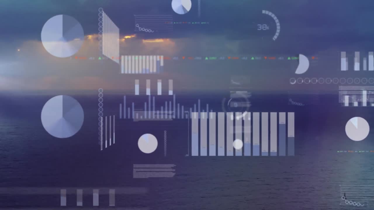 animación de la interfaz infográfica sobre la vista panorámica del paisaje marítimo y el horizonte contra el cielo al atardecer