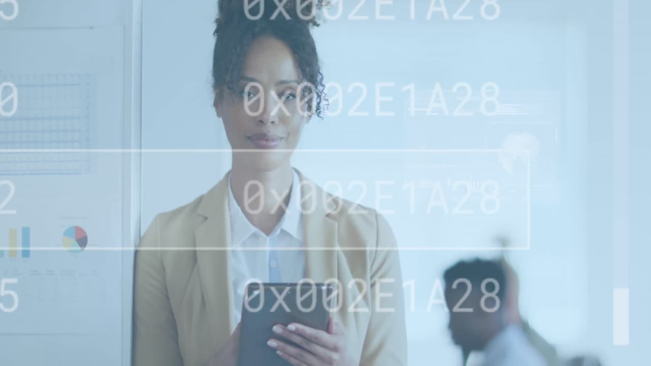 animación del procesamiento de datos sobre diversas personas de negocios en la oficina