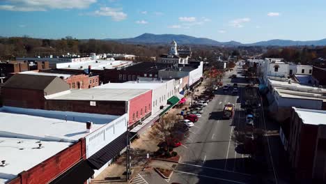 Low-Aerial-Push-Morganton,-North-Carolina,-Morganton,-North-Carolina