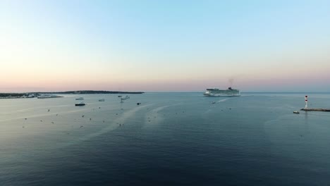 Cannes,-Vista-Aérea-Sobre-La-Croisette