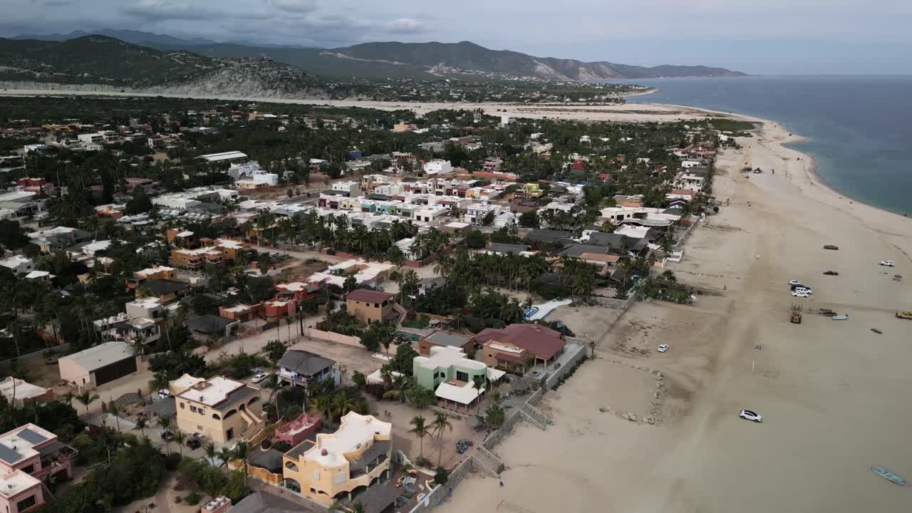 aerial de la ciudad de los barriles en el municipio de la paz, baja california sur, méxico destino de viaje