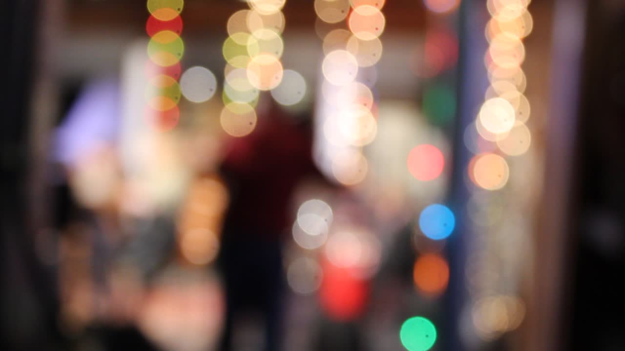 bokeh luces navideñas durante la temporada de vacaciones
