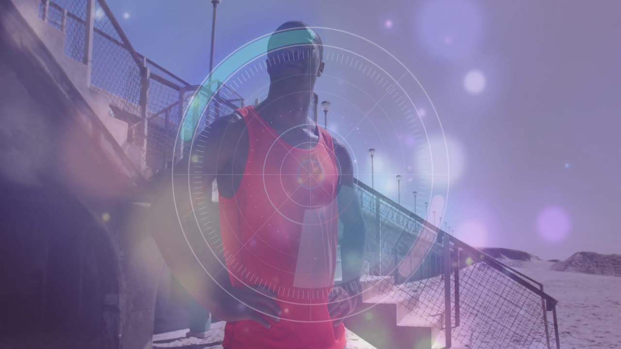 escáner redondo y puntos brillantes de luz contra afroamericano hombre en forma de pie en la playa