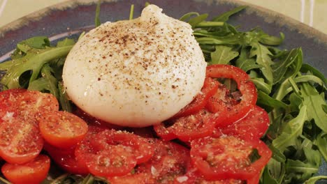 burrata salad with cherry tomatoes and arugula