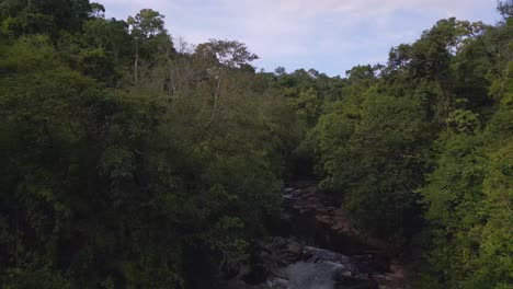 Niemand-Unberührte-Natur-Thailand-Dschungel-Wasserfall-Koh-Kood