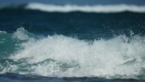 las olas del océano