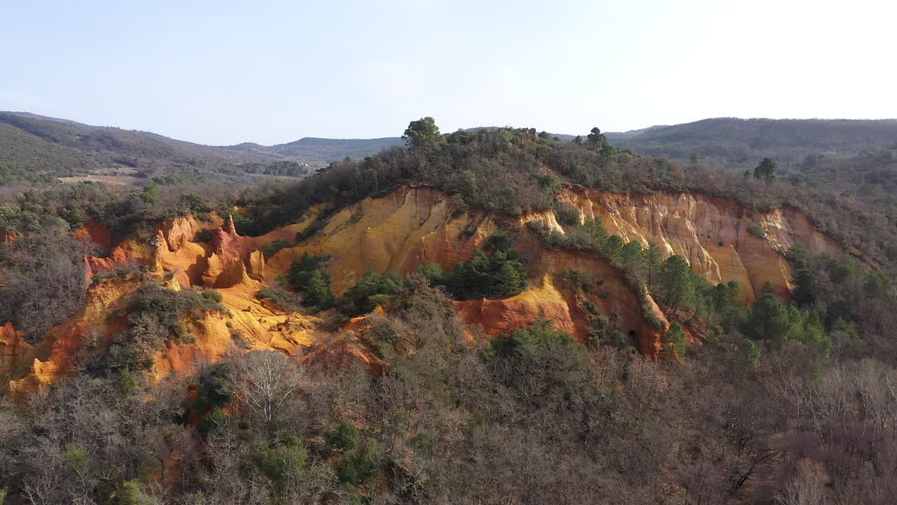 montañas ocres rojos roussillon rustrel colorado provenzal toma aérea