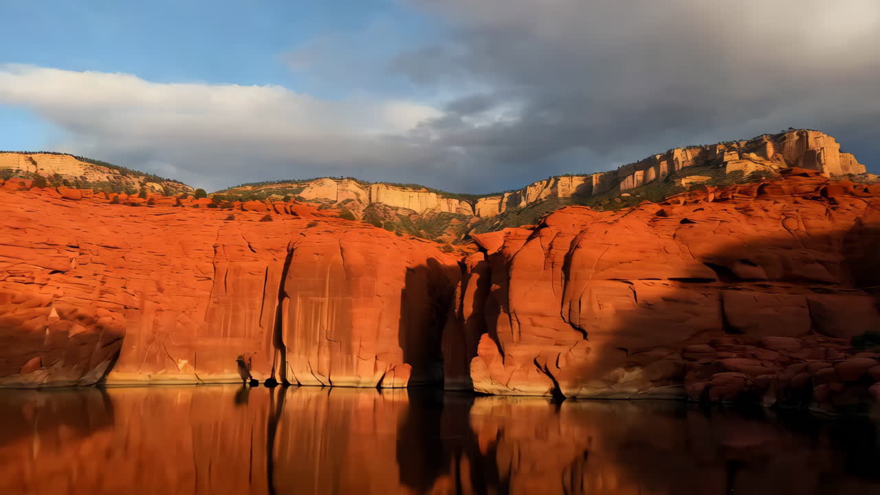 레드 록 캐니언에서 해가 뜨는 것