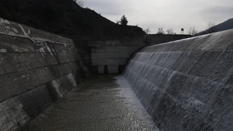 Canal-De-Energía-Hidroeléctrica