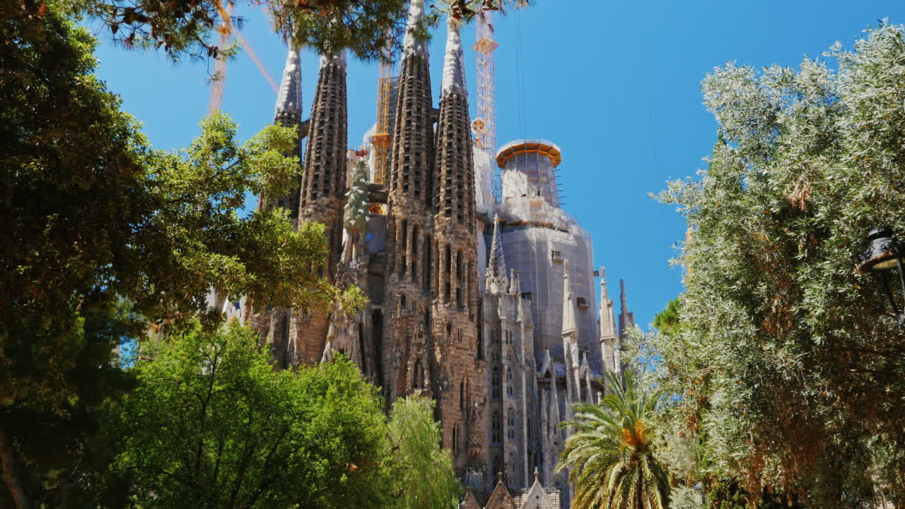 Steadicam Shot The Famous Sagrada Familia Temple In The Summer