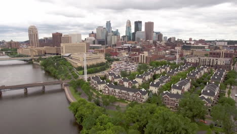 mississippi river and minneapolis skyline