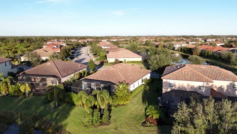 casas de lujo a gran escala en el rancho lakewood florida comunidad planificada por el maestro
