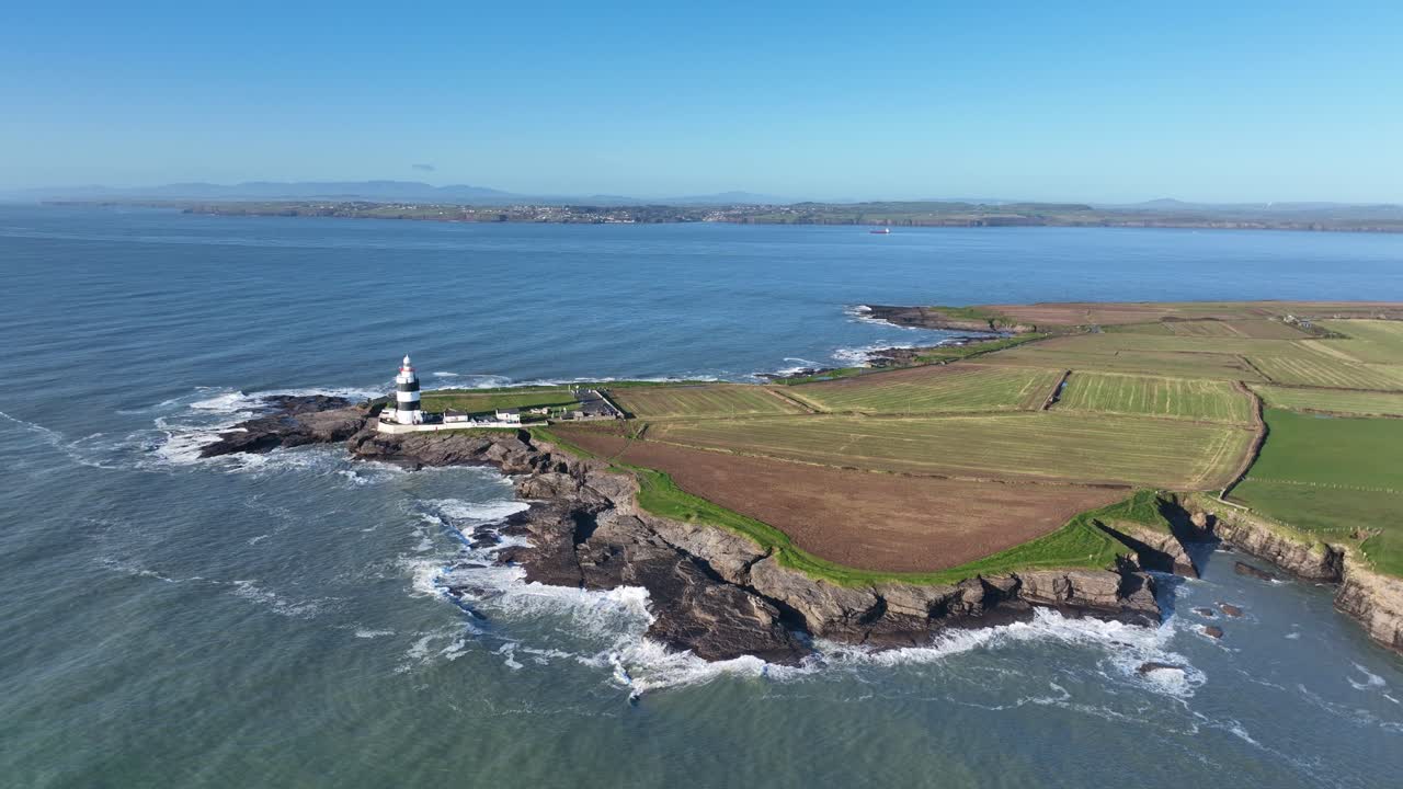 Hook Head Lighthouse Wexford med Co. Waterford i baggrunden, episk vintermorgen, Irland