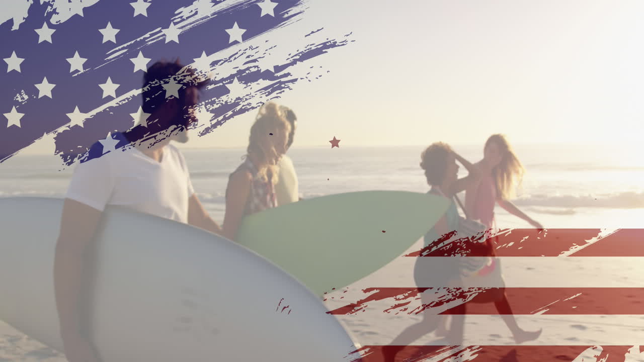 animación de la bandera de américa sobre diversos amigos caminando con surf caminando hacia el océano