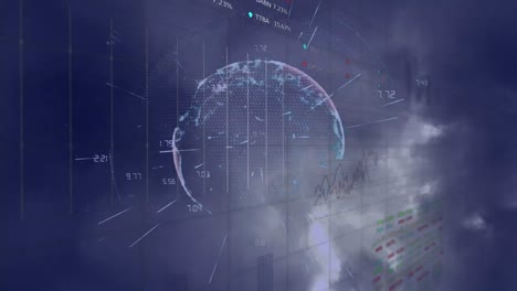 Animación-Del-Procesamiento-De-Datos-Del-Mercado-De-Valores-Y-Del-Globo-Giratorio-Contra-Tormentas-Eléctricas-Y-Nubes-Oscuras