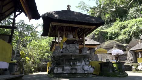 gunung kawi is an 11th-century temple and funerary complex in tampaksiring north east of ubud in bali, indonesia