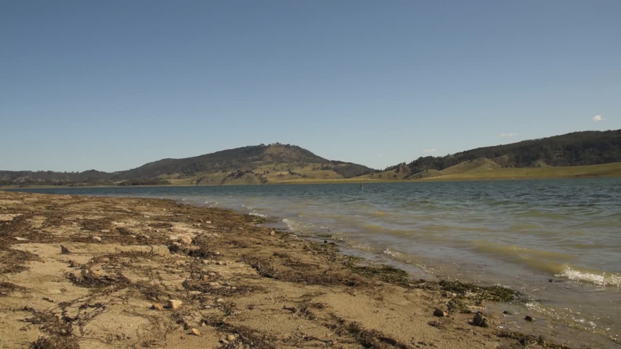 Lake St Claire, singleton