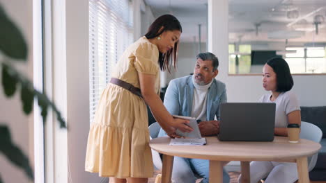 tableta, gente de negocios y mujer