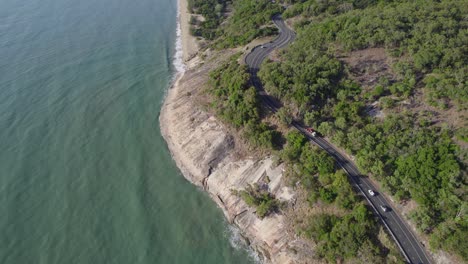 Driving-On-Captain-Cook-Highway-At-Rex-Lookout-With-Stunning-Sea-View