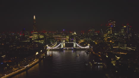horizonte de londres por la noche