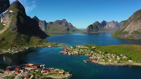 Reine-Lofoten-Ist-Ein-Archipel-In-Der-Grafschaft-Nordland,-Norwegen.