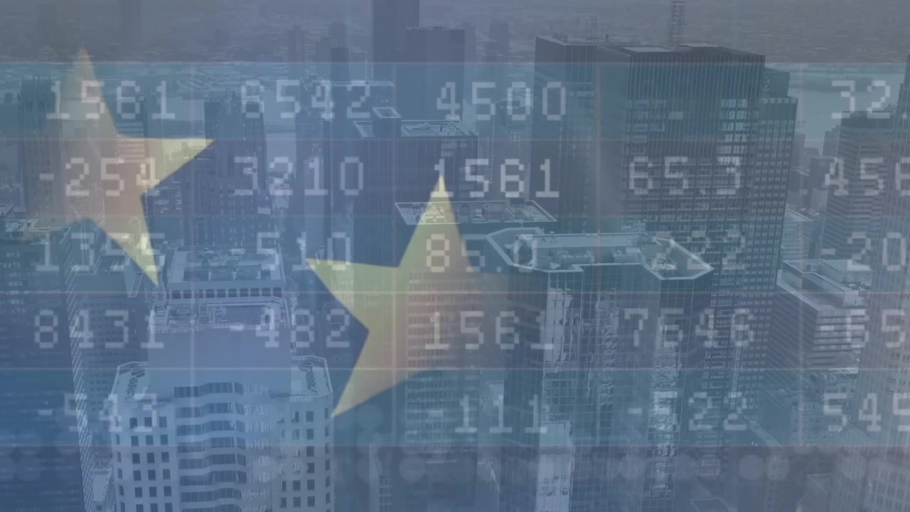 Denne videoen viser et bybilde på en solrik dag, med databehandling som skjer over skyene