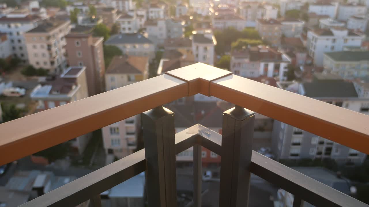 vista del paisaje urbano desde un balcón
