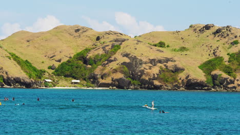 el paraíso para los surfistas en kuta lombok, vista estática