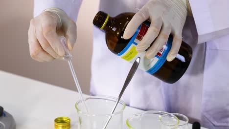 chemical solution transfer in a laboratory setting
