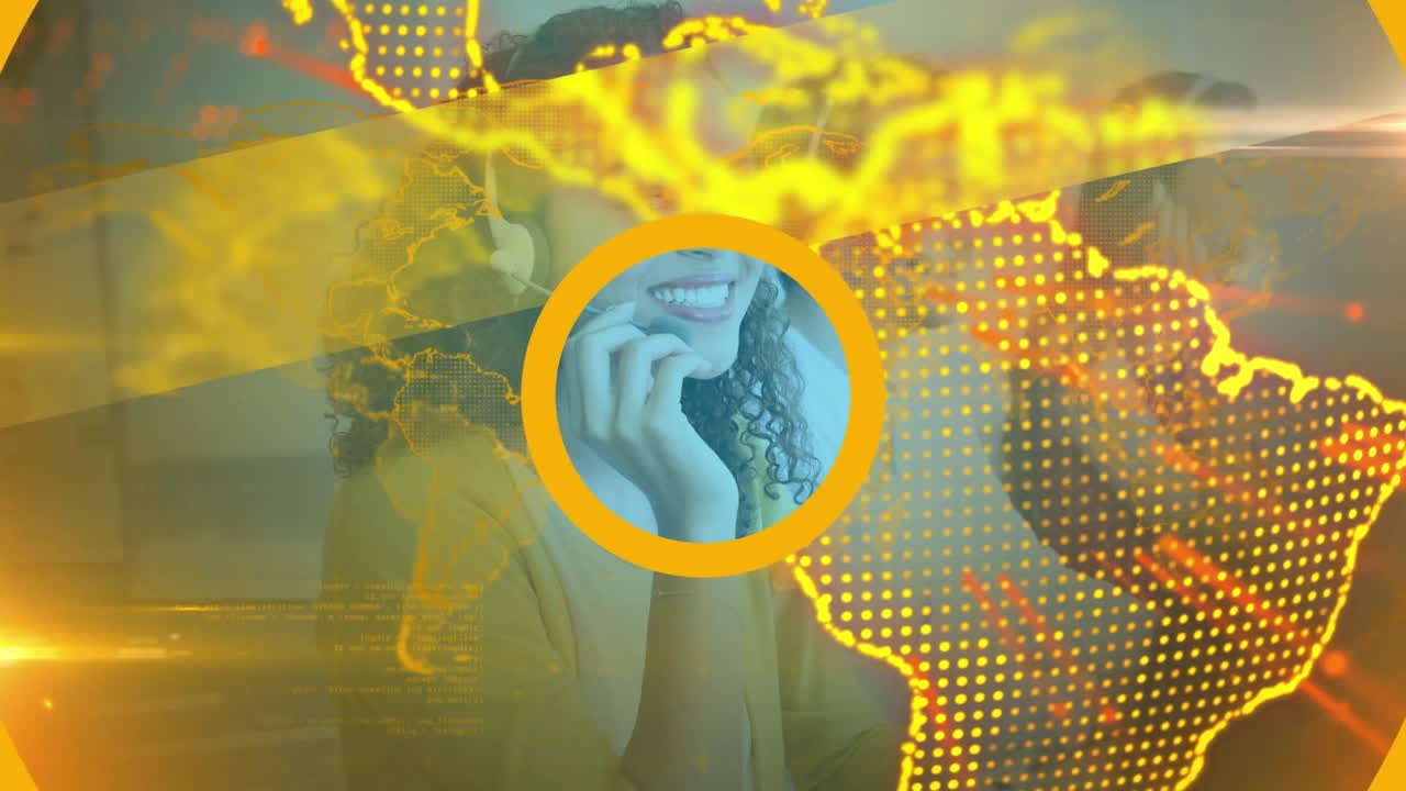 Animazione di un globo rotante sullo sfondo di una donna afroamericana che parla al telefono con auricolare in ufficio